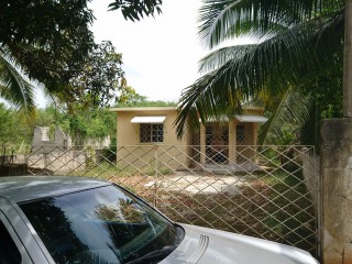 Burnt Savannah, St. Elizabeth, Jamaica - House for Sale